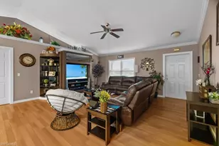 613 NW 14th Terrace, Cape Coral, FL 33993 - Photo 17