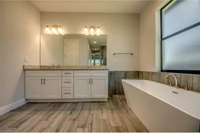 203 SW 14th Ave, Cape Coral, FL 33991 - Photo 21