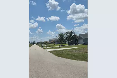 211 NE 31st St, Cape Coral, FL 33909 - Photo 45