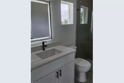 211 NE 31st St, Cape Coral, FL 33909 - Photo 39