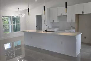 211 NE 31st St, Cape Coral, FL 33909 - Photo 15