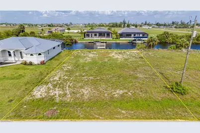 1217 NW 33rd Ave, Cape Coral, FL 33993 - Photo 3