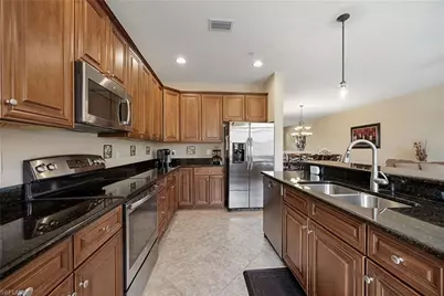 11875 Izarra Way #8712, Fort Myers, FL 33912 - Photo 9