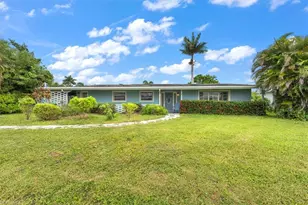 1721 Club House Rd, North Fort Myers, FL 33917 - Photo 3