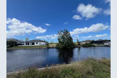 722 NW 39th Ave, Cape Coral, FL 33993 - Photo 1