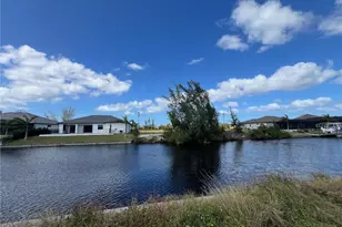 722 NW 39th Ave, Cape Coral, FL 33993 - Photo 1