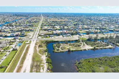 722 NW 39th Ave, Cape Coral, FL 33993 - Photo 15