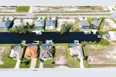 722 NW 39th Ave, Cape Coral, FL 33993 - Photo 11