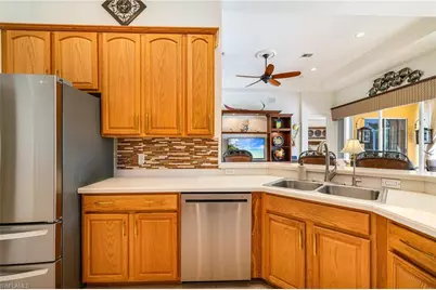 9836 Los Altos Ct, Fort Myers, FL 33919 - Photo 23