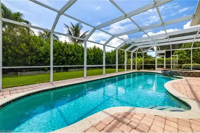 9836 Los Altos Ct, Fort Myers, FL 33919 - Photo 7