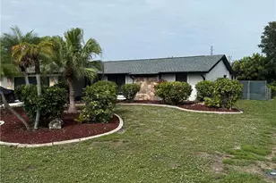 142 SE 1st Ave, Cape Coral, FL 33990 - Photo 3