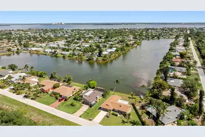 15840 Lake Candlewood Dr, Fort Myers, FL 33908 - Photo 45