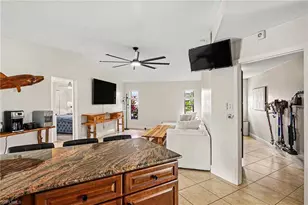 618 SE 11th Pl, Cape Coral, FL 33990 - Photo 17