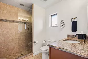 618 SE 11th Pl, Cape Coral, FL 33990 - Photo 23