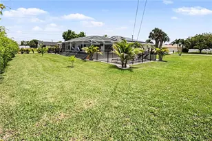 618 SE 11th Pl, Cape Coral, FL 33990 - Photo 31