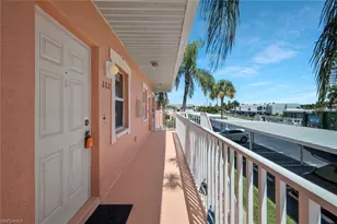 4550 SE 5th Pl, Cape Coral, FL 33904 - Photo 25