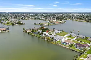 858 SE 1st Terrace, Cape Coral, FL 33990 - Photo 49