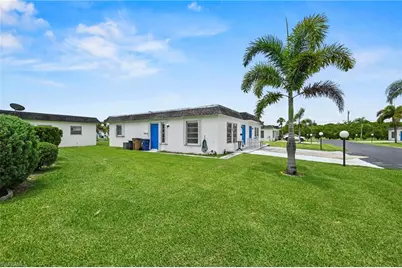 8 Tangerine Ct, Lehigh Acres, FL 33936 - Photo 3