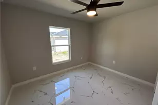 3610 NE 9th Pl, Cape Coral, FL 33909 - Photo 7
