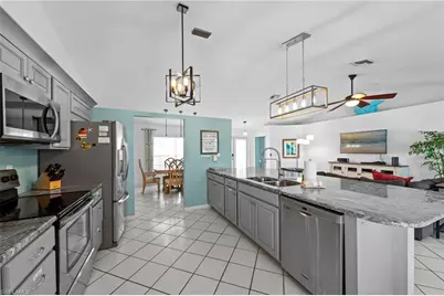 2104 SW 38th Ter, Cape Coral, FL 33914 - Photo 17