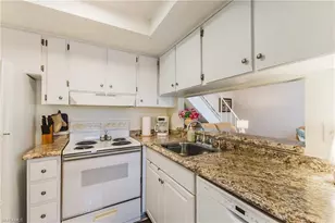 5840 Vancouver Cir, Fort Myers, FL 33907 - Photo 13