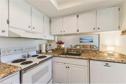 5840 Vancouver Cir #2, Fort Myers, FL 33907 - Photo 15