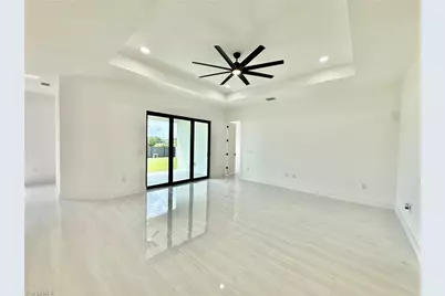 2706 Floyd Ave S, Lehigh Acres, FL 33976 - Photo 7