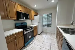 9460 Ivy Brook Run, Fort Myers, FL 33913 - Photo 7