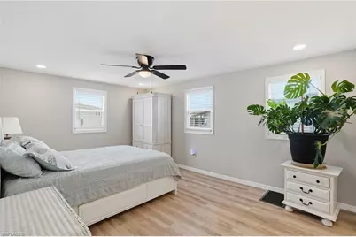 340 Mattie Ave, Fort Myers, FL 33908 - Photo 15