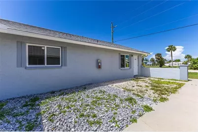 16595 Davis Rd, Fort Myers, FL 33908 - Photo 5