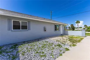 16595 Davis Rd, Fort Myers, FL 33908 - Photo 5