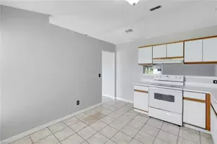 1409 SW 11th Pl, Cape Coral, FL 33991 - Photo 7