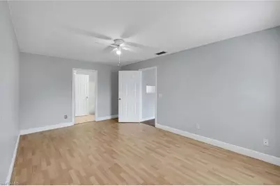 1409 SW 11th Pl, Cape Coral, FL 33991 - Photo 17