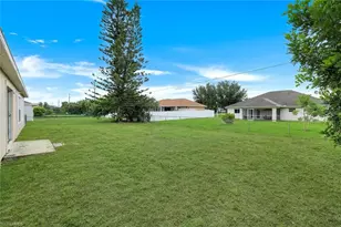 1409 SW 11th Pl, Cape Coral, FL 33991 - Photo 25