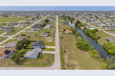 2010 NW 2nd Pl, Cape Coral, FL 33993 - Photo 33