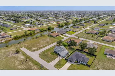 2010 NW 2nd Pl, Cape Coral, FL 33993 - Photo 31