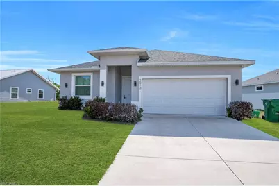 2013 Inglewood Cir, Labelle, FL 33935 - Photo 1