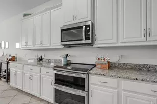3271 Baravaldo Cir, Cape Coral, FL 33909 - Photo 15