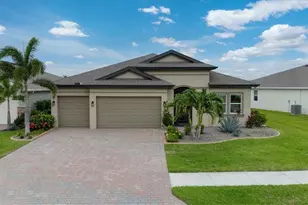 3271 Baravaldo Cir, Cape Coral, FL 33909 - Photo 3