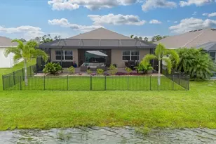 3271 Baravaldo Cir, Cape Coral, FL 33909 - Photo 43