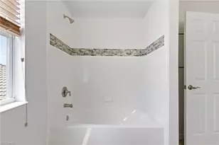 2639 Bellingham Ct, Cape Coral, FL 33991 - Photo 23