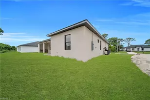 3312 3rd St SW, Lehigh Acres, FL 33976 - Photo 25