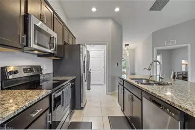 2816 NW 27th St, Cape Coral, FL 33993 - Photo 11