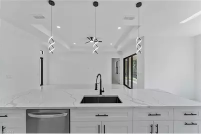 811 Rush Ave, Lehigh Acres, FL 33972 - Photo 15