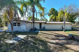 10921 Shirley Ln, North Fort Myers, FL 33917 - Photo 5