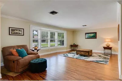 1347 Oaklawn Ct, Fort Myers, FL 33919 - Photo 5