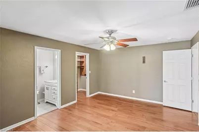 2206 SE 10th Pl, Cape Coral, FL 33990 - Photo 13