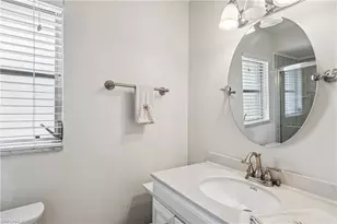 2206 SE 10th Pl, Cape Coral, FL 33990 - Photo 17