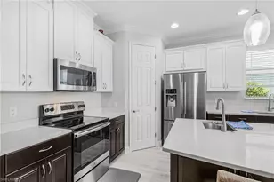 2769 Lambay Ct, Cape Coral, FL 33991 - Photo 19