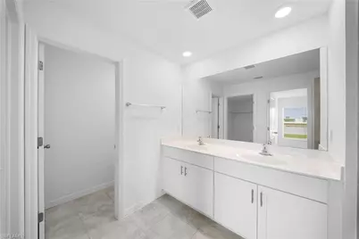 4216 Villa Rapallo Way, North Fort Myers, FL 33917 - Photo 15